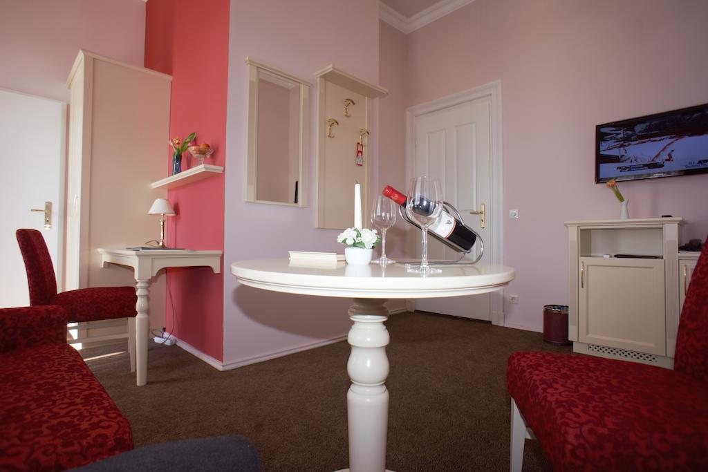 Hotel Buchenpark Heringsdorf  Phòng bức ảnh